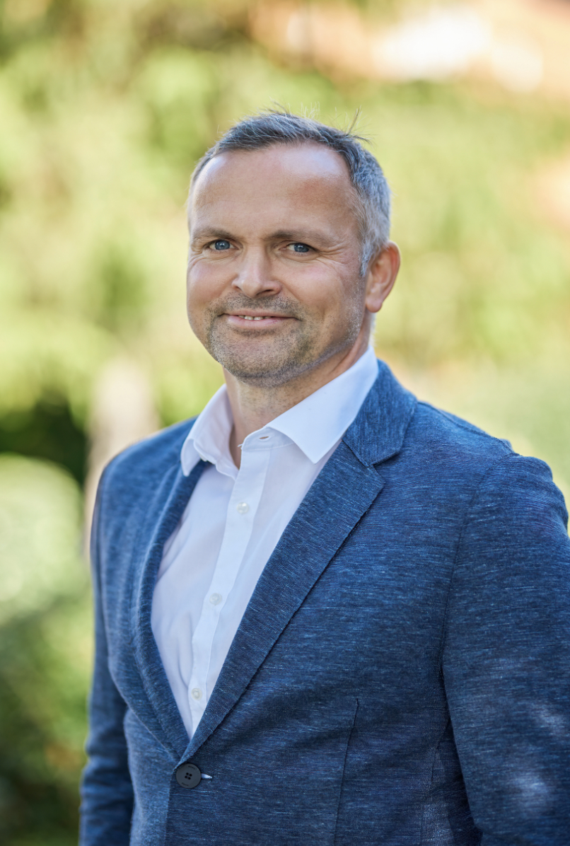 Porträtfoto von Jens Rademacher